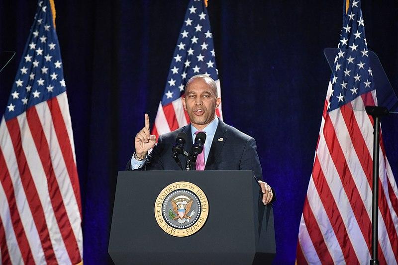 Hakeem Jeffries on a podium