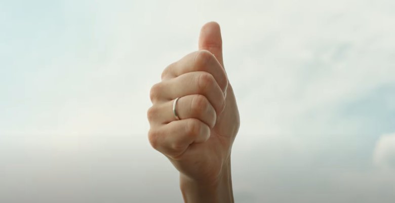 hand giving a thumbs up