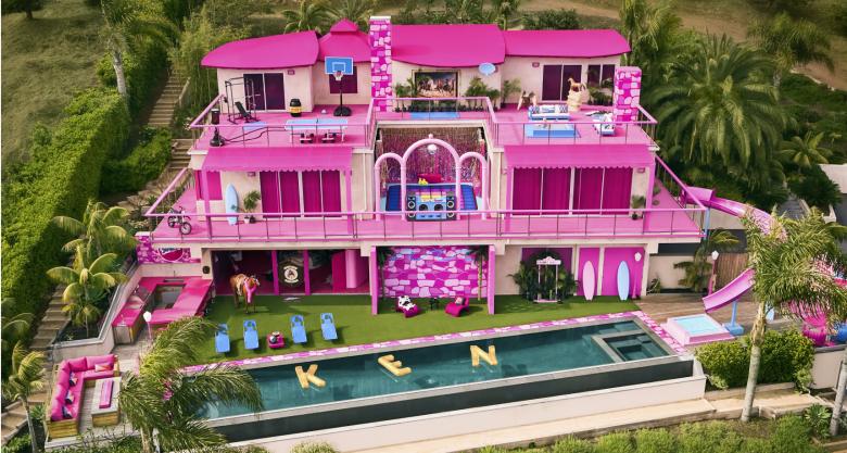 Barbie's dreamhouse on Airbnb