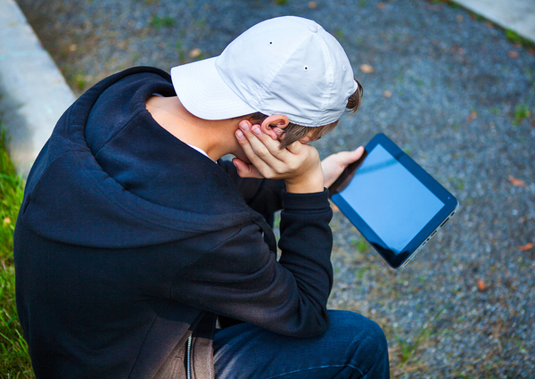 Teen-using-a-tablet