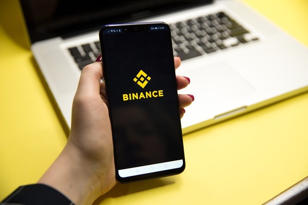 Hackers Withdraw 7,000 Bitcoins in Binance Crypto Exchange Security Breach