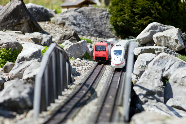 Why Do Model Trains Appeal to So Many? - T and K Hobby