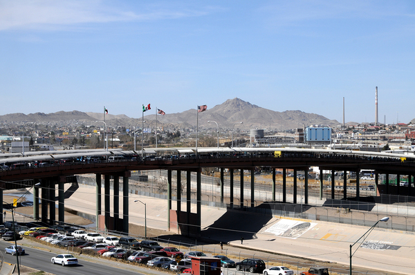 bigstock Santa Fe bridge across the Rio shooting video